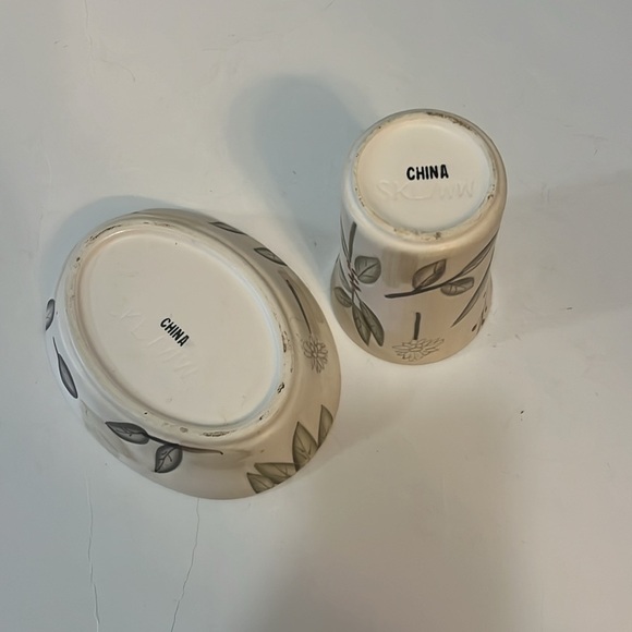 Ceramic Bathroom Soap and Brush Set Cream & Sage Floral Pottery Bowl & Cup - Picture 2 of 9